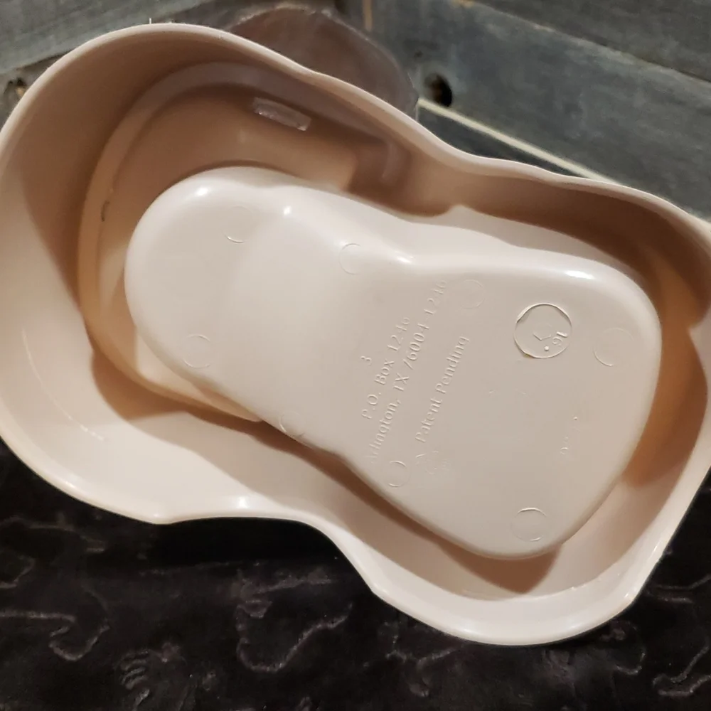 Petmate pet cafe Automatic Feeder Tan 48 is size